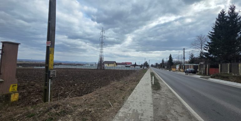 WhatsApp Image 2026-04-08 at 09.44.57EWR