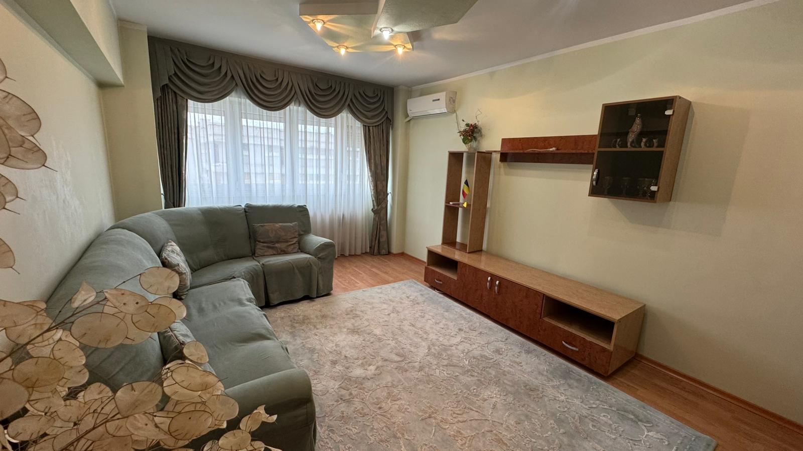 Apartament 3 camere decomandate – Ultracentral – Mobilat și utilat
