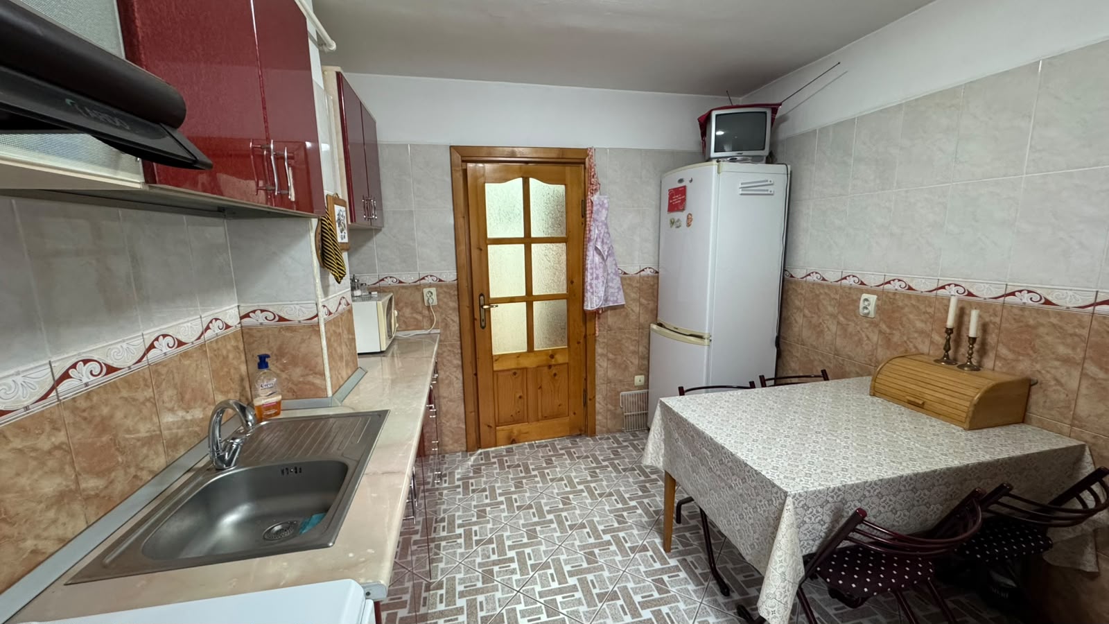 Calea Marasesti 3 camere, etajul 1 Orizont- Bacău