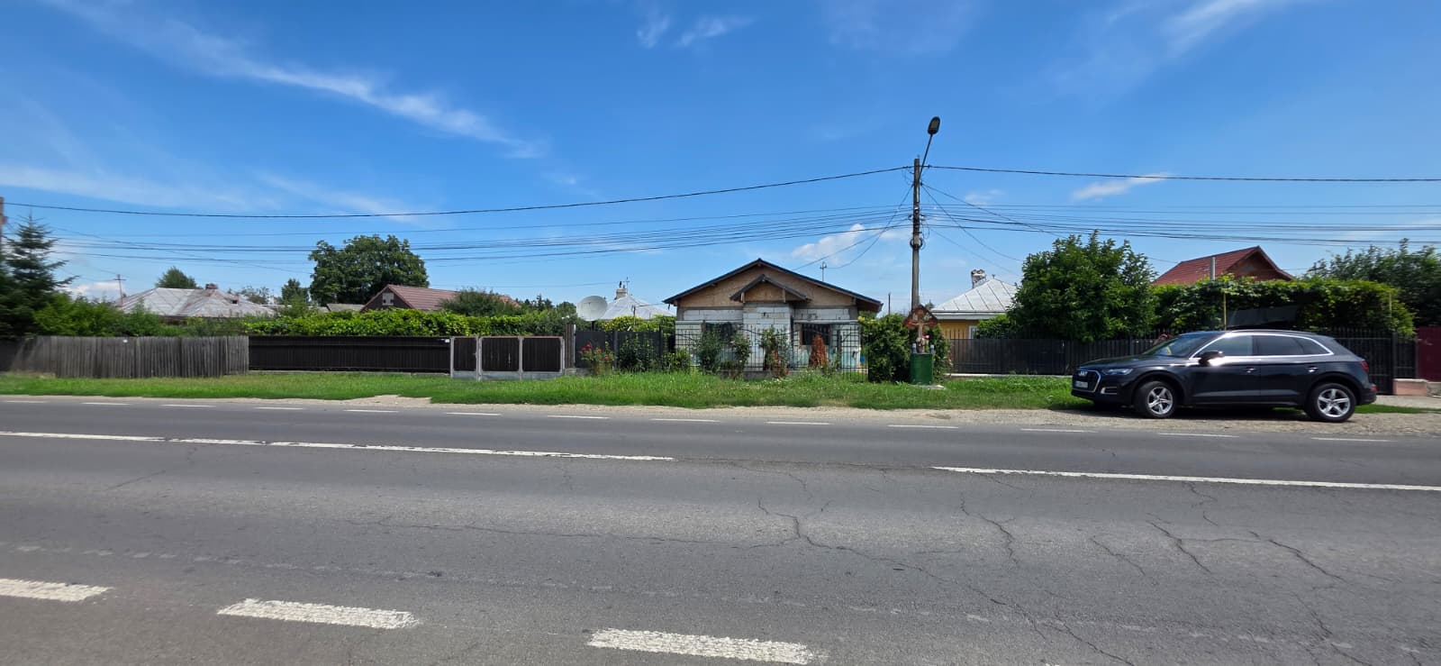 Lilieci-Casa in renovare +teren 1.172 mp